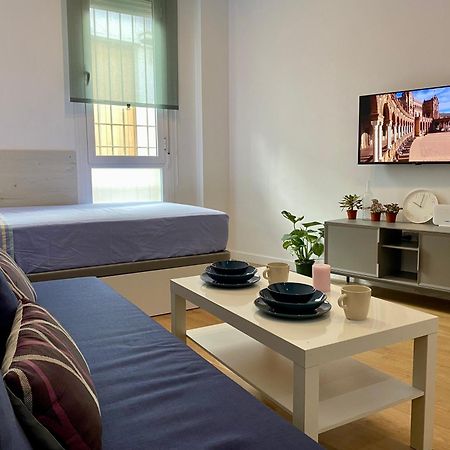 Moderno Estudio Junto Al Rio Seville Exterior photo
